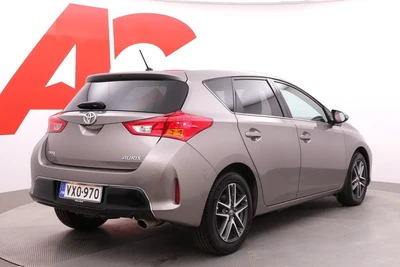 Toyota Auris 2014, photo 5/33