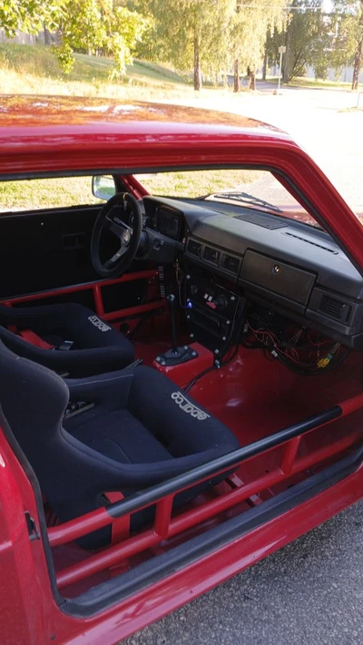Volvo 242 1981, kuva 6/9