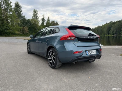 Volvo V40 2014, photo 2/8