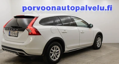 Volvo V60 Cross Country 2016, photo 4/10