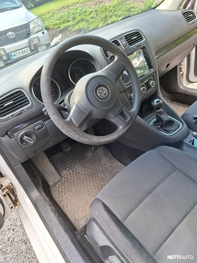 Volkswagen Golf 2010, kuva 7/10