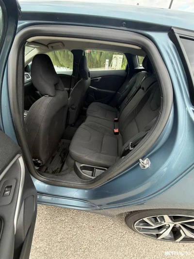 Volvo V40 2014, photo 8/8