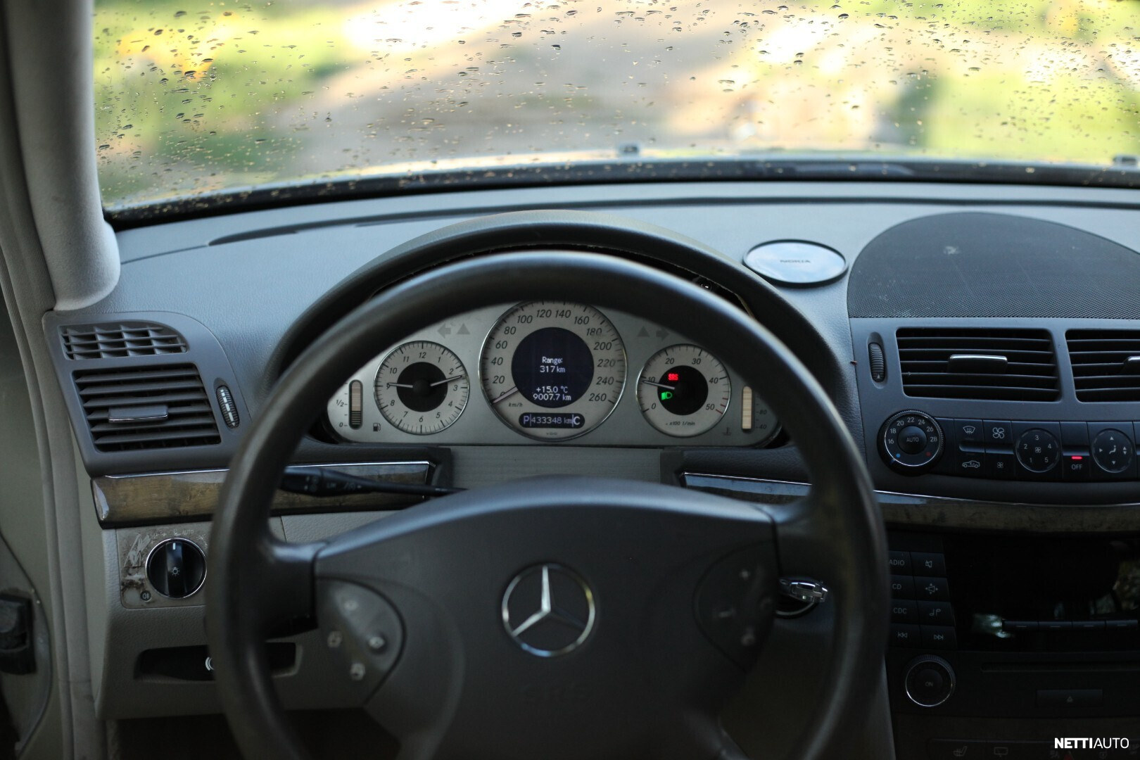Mercedes-Benz E