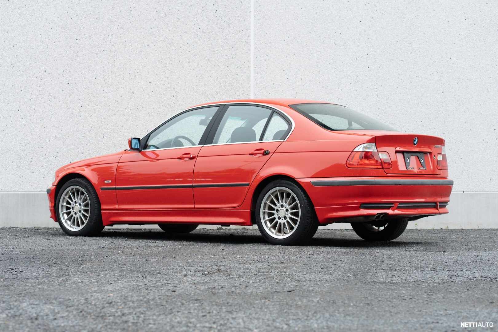 BMW 320