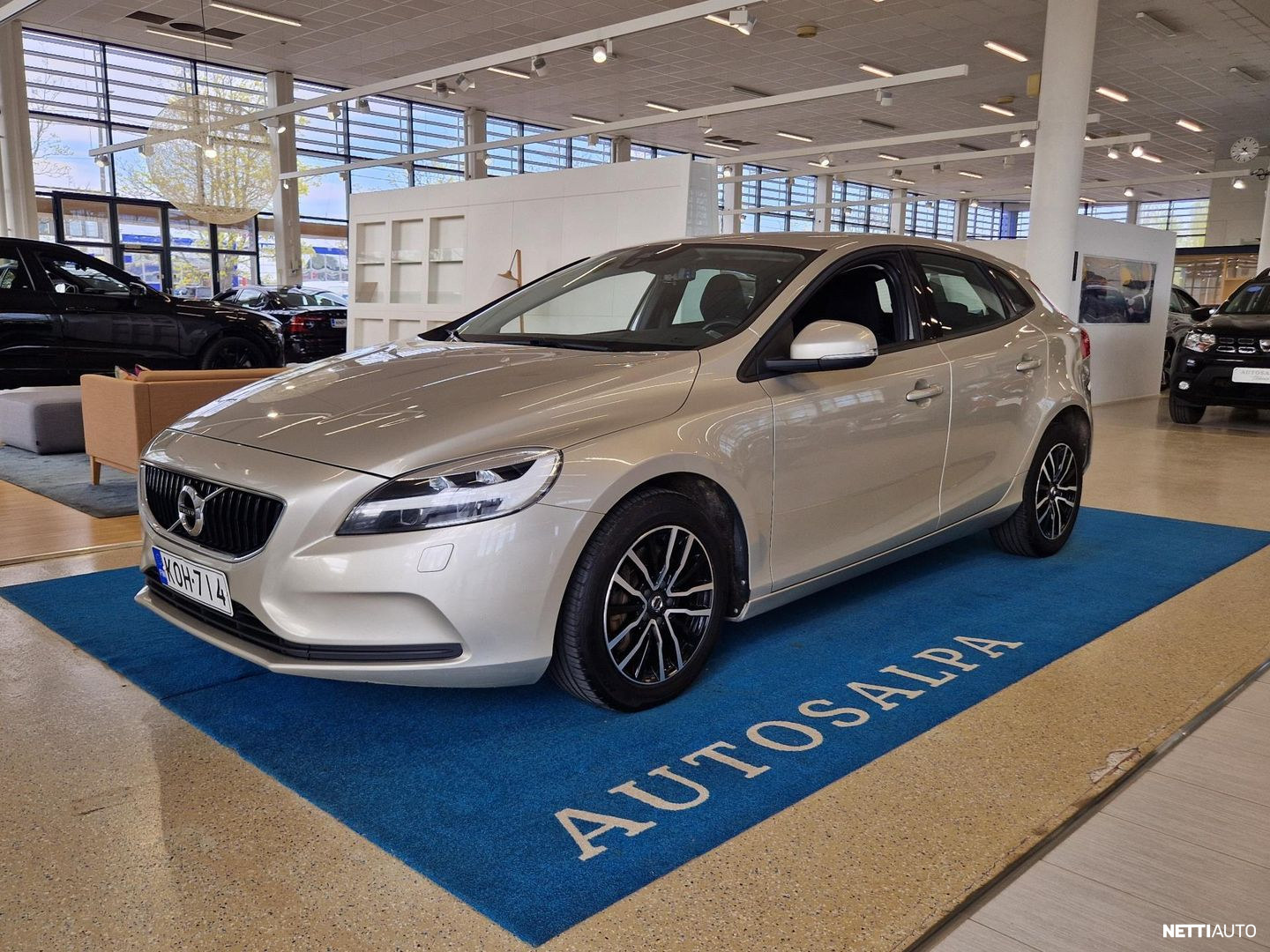 Volvo V40