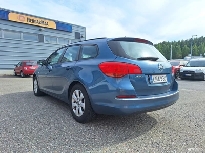 Opel Astra 2015, photo 2/4