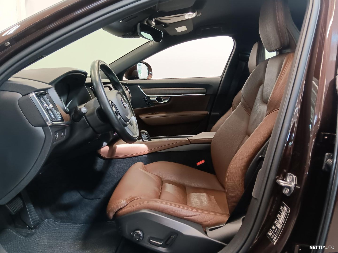 Volvo V90 Cross Country 2021, photo 7/25