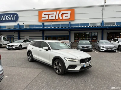 Volvo V60 Cross Country 2021, kuva 1/34