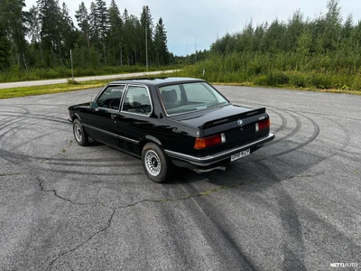 BMW 316 1978, kuva 2/11