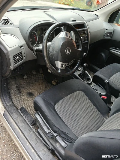 Nissan X-Trail 2,0 dCi 110kW SE 6MT 4x4 2007, kuva 6/12