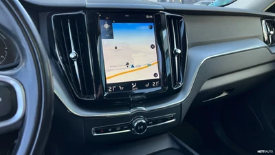 Volvo XC60 T8 AWD Momentum aut 2018, kuva 4/10
