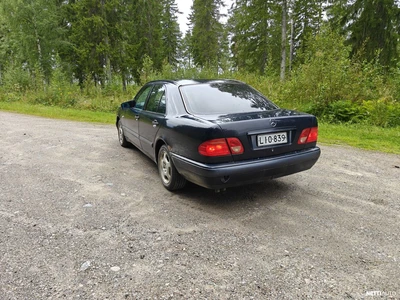 Mercedes-Benz E 280 4MATIC 1998, kuva 4/10