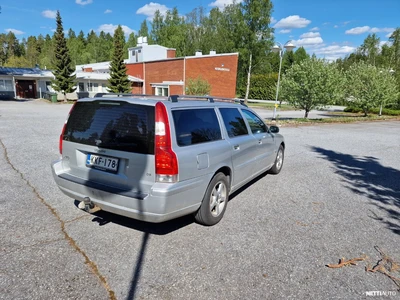 Volvo V70 2.4 D5 (120 kW) 2005, kuva 3/8
