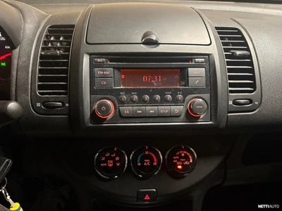 Nissan Note 1,4 Select Edition 5M/T 2013, photo 6/9