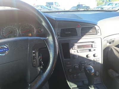 Volvo V70 2,5T AT 2003, kuva 7/7
