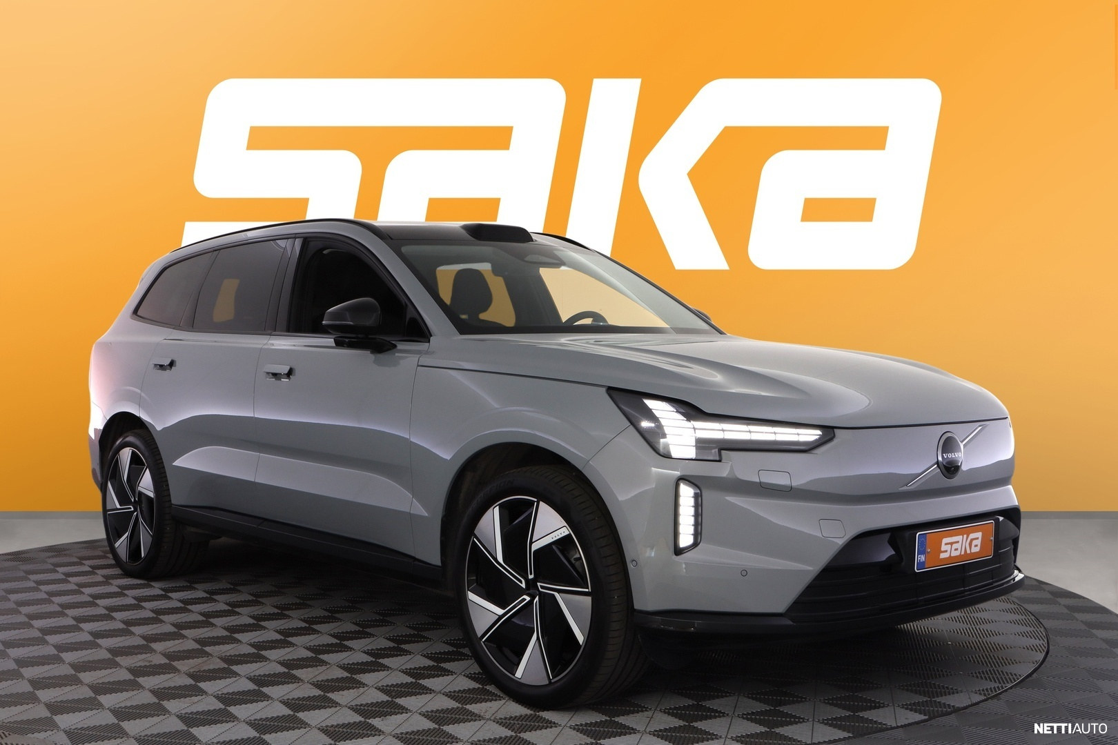 Volvo EX90