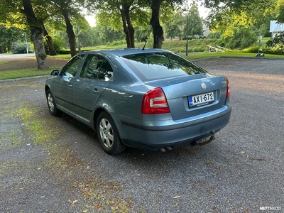 Skoda Octavia 1,9 TDI Elegance 2008, kuva 4/7