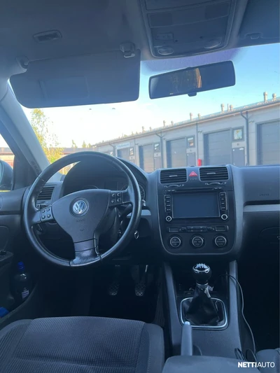 Volkswagen Jetta 2006, kuva 6/8