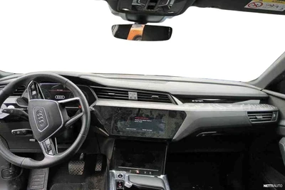 Audi e-tron S line 55 quattro 2023, photo 4/8