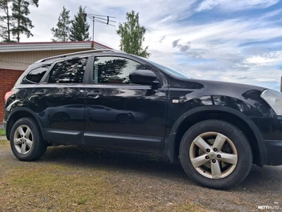 Nissan Qashqai+2 2009, kuva 3/11