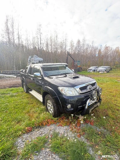 Toyota Hilux 2009, photo 2/9