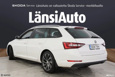 Skoda Superb 2016, photo 7/39