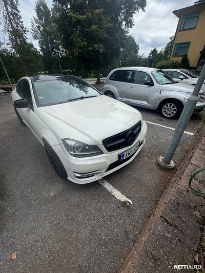 Mercedes-Benz C C250 2011, kuva 3/6