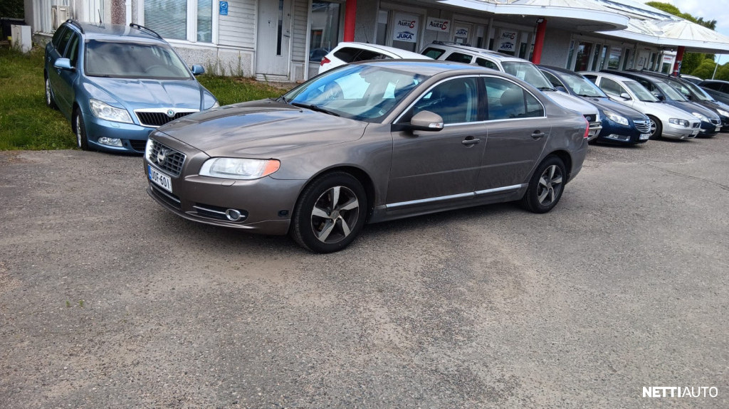 Volvo S80