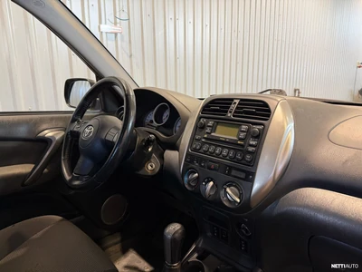 Toyota RAV4 2005, photo 6/26