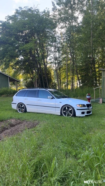 BMW 330 2002, kuva 2/3