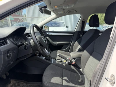 Skoda Octavia Combi 1,0 TSI Ambition 2017, kuva 7/45