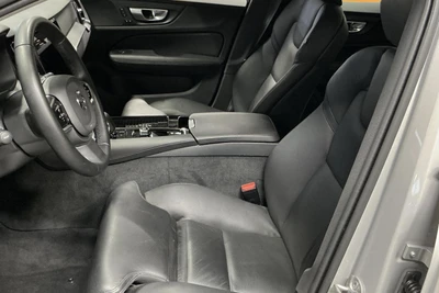 Volvo V60 2024, kuva 3/4