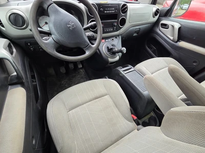 Peugeot Partner Tepee Premium HDi 90 2008, kuva 7/13
