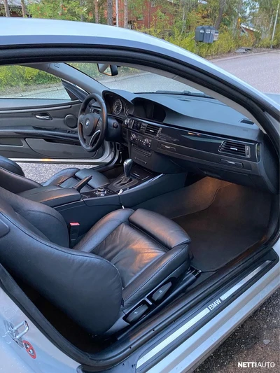 BMW 320 2009, kuva 5/5