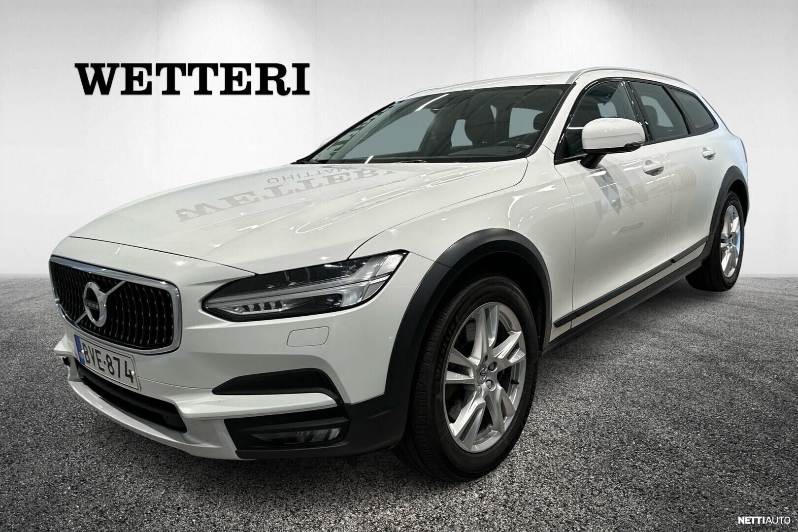 Volvo V90 Cross Country