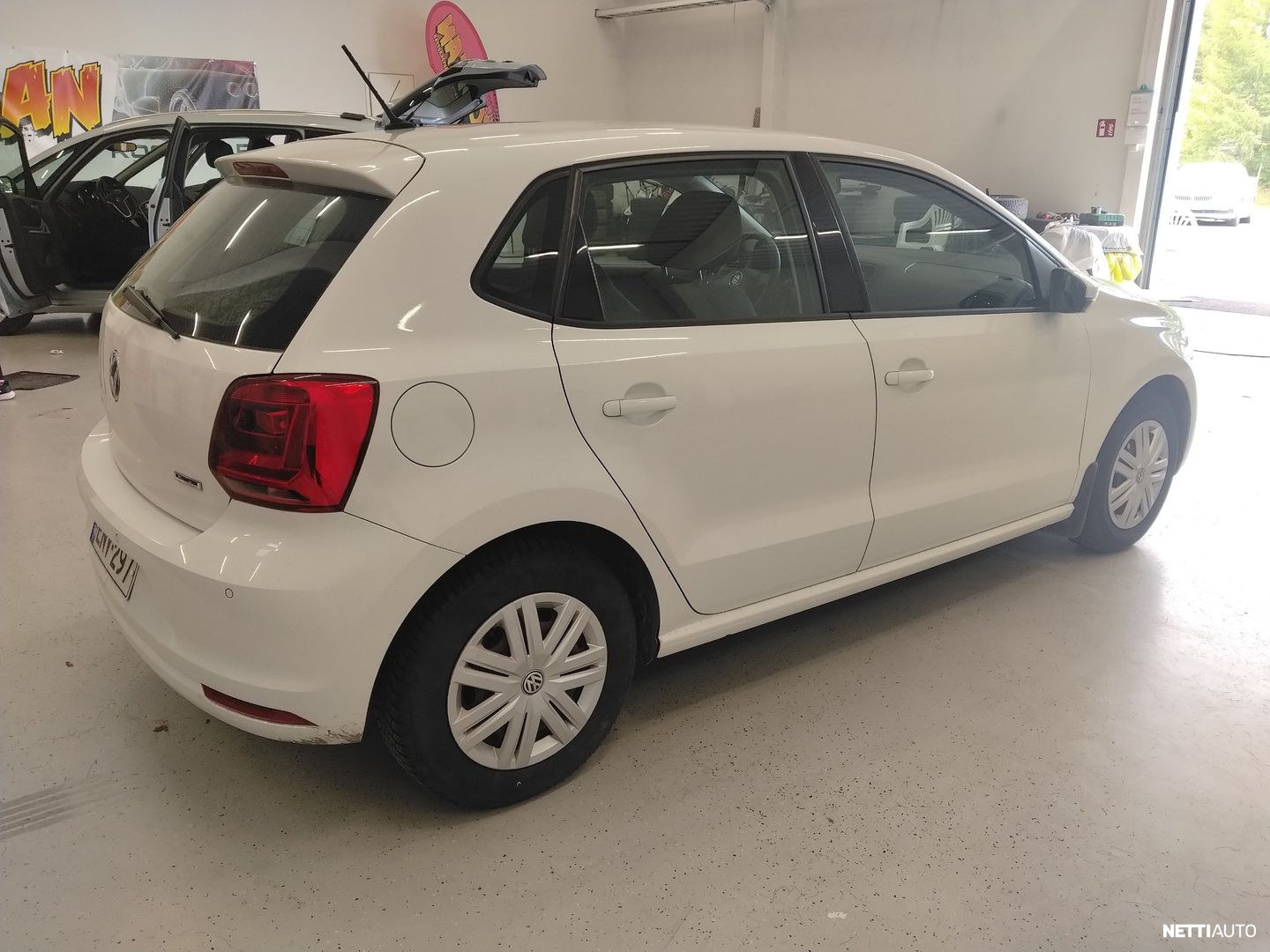 Volkswagen Polo 2016, photo 4/9