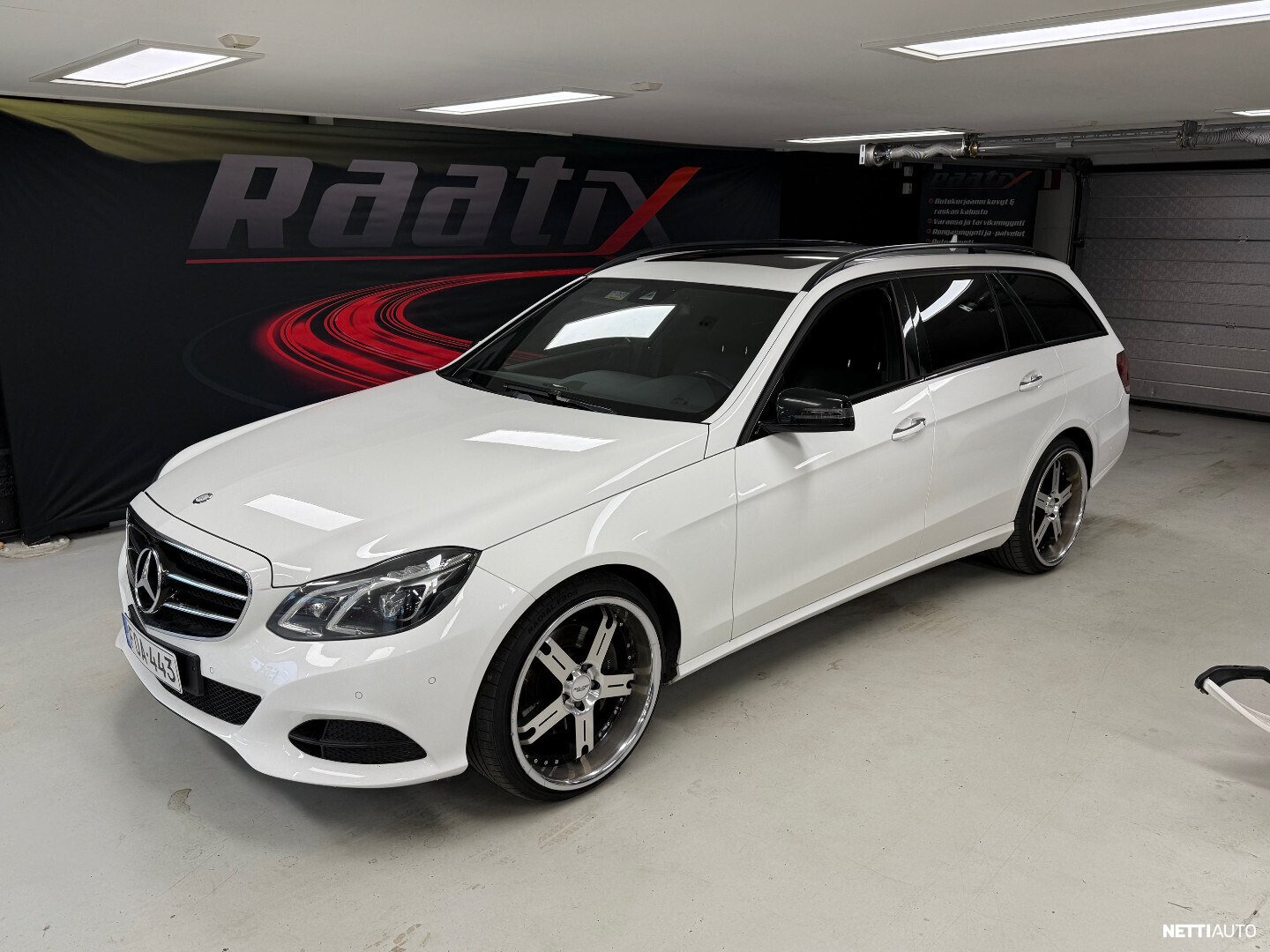 Mercedes-Benz E