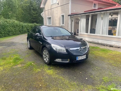 Opel Insignia 2009, kuva 1/8