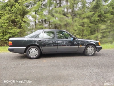 Mercedes-Benz E 300 1992, kuva 3/10