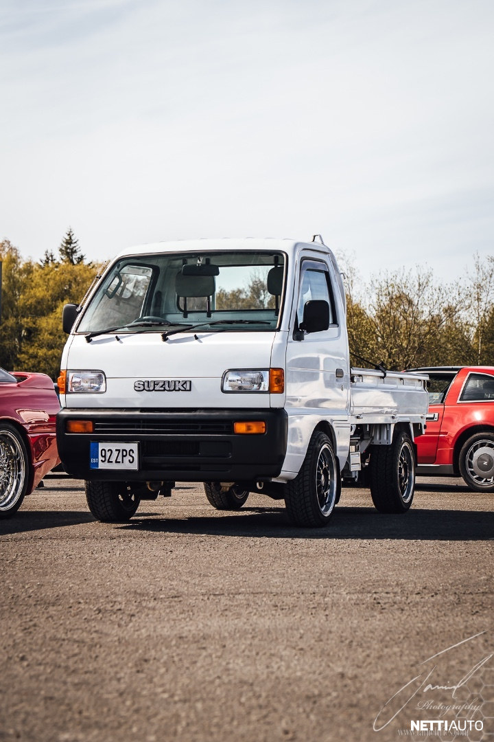 Suzuki Carry