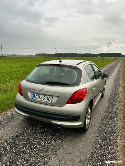 Peugeot 207 2007, photo 4/9