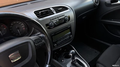 Seat Leon FR 170 TDI CR DPF DSG 2011, photo 5/13