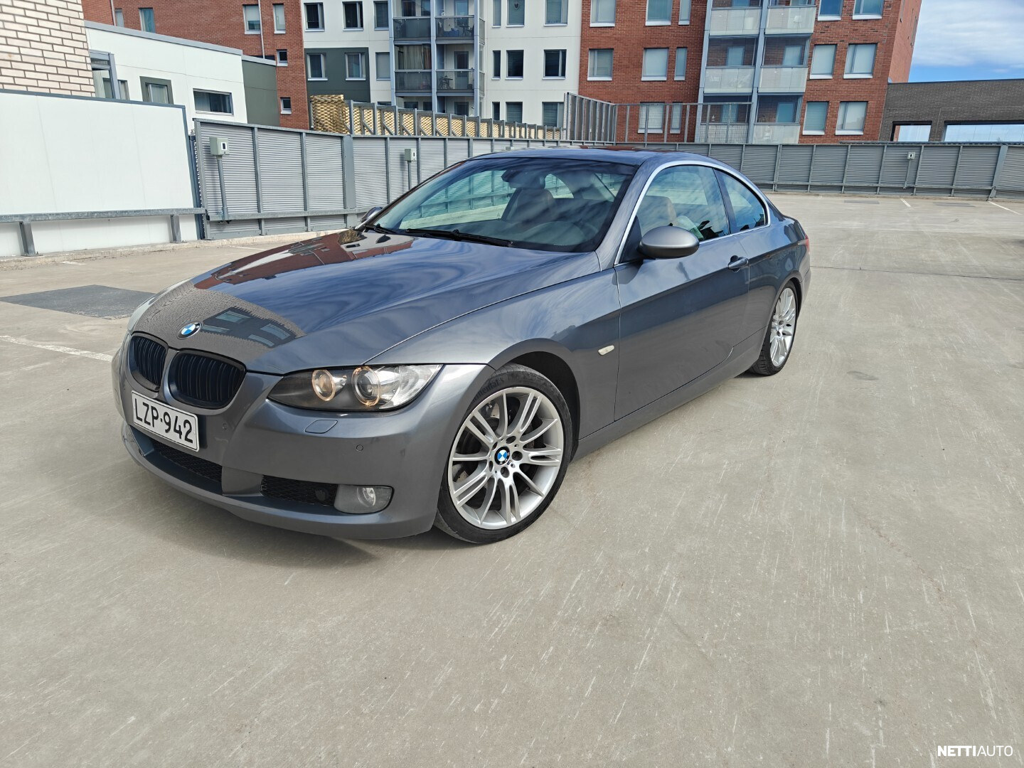 BMW 335