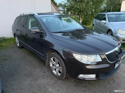 Skoda Superb 2013, kuva 3/20