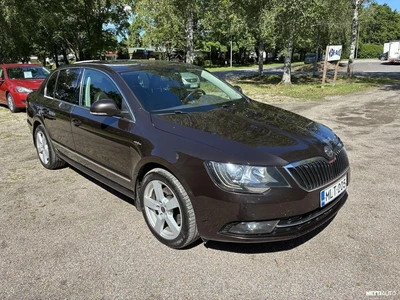 Skoda Superb 2,0 TDI 140 L&K DSG Autom. 2014, kuva 2/12
