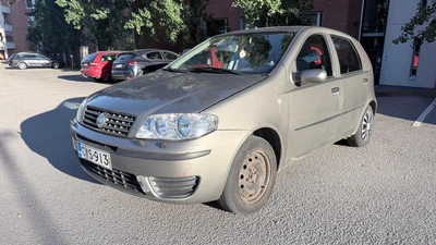 Fiat Punto PUNTO 2005, kuva 2/15