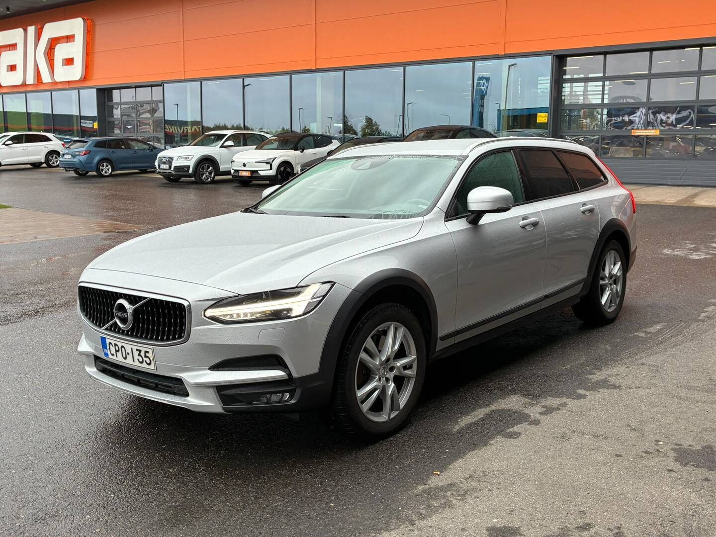 Volvo V90 Cross Country