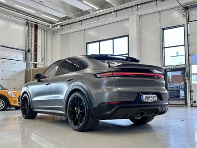 Porsche Cayenne 2024, photo 4/10