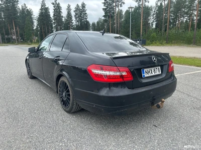 Mercedes-Benz E 2011, photo 4/9
