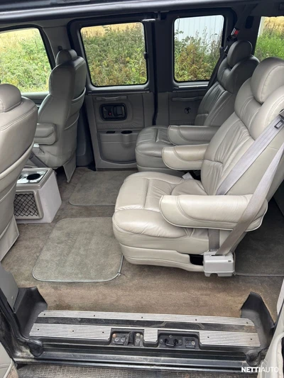 Chevrolet Express EXPLORER VAN 2004, photo 7/15